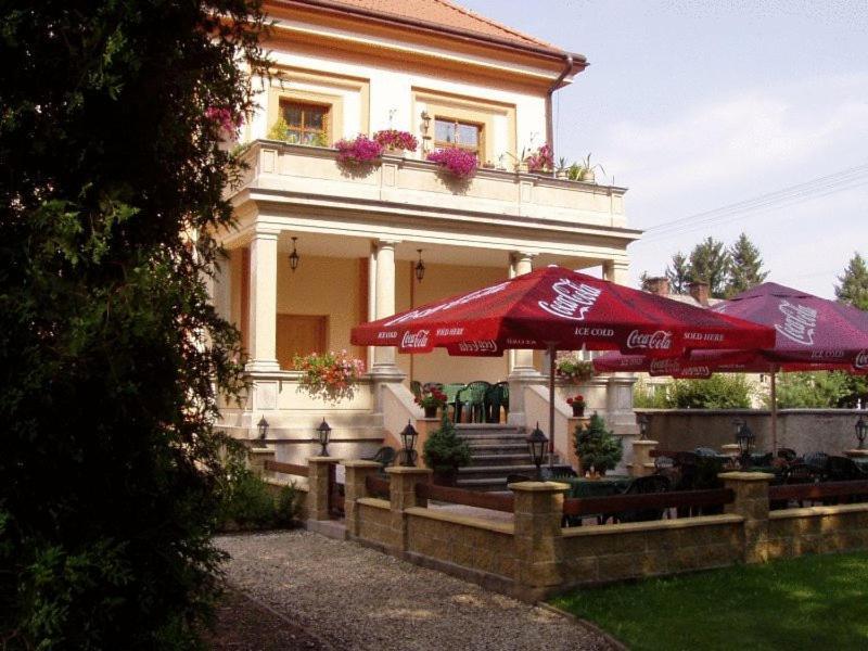 Hotel Zamecek Raspenava מראה חיצוני תמונה