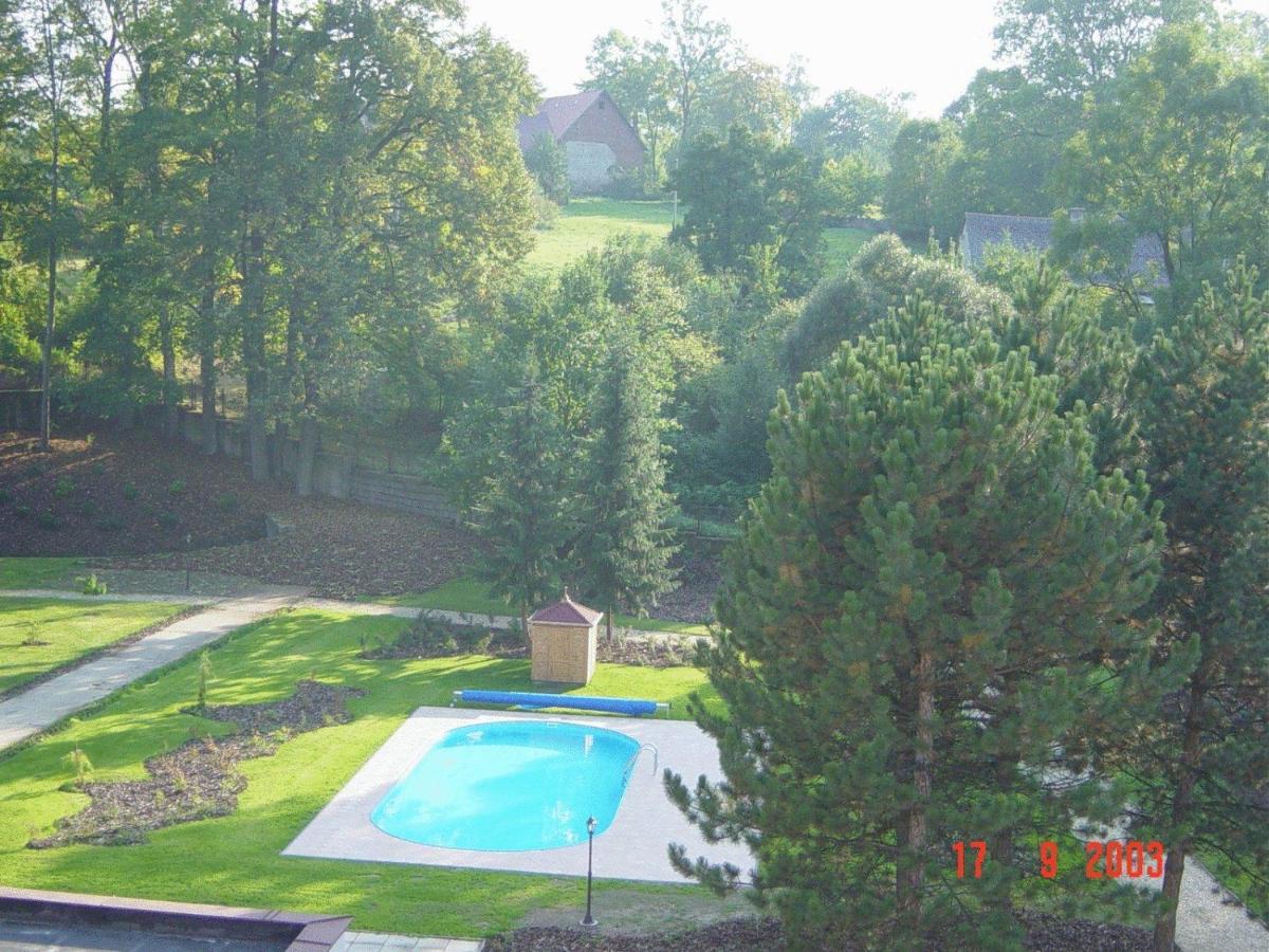Hotel Zamecek Raspenava מראה חיצוני תמונה