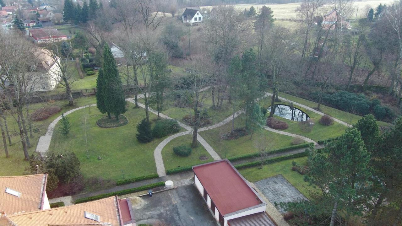 Hotel Zamecek Raspenava מראה חיצוני תמונה