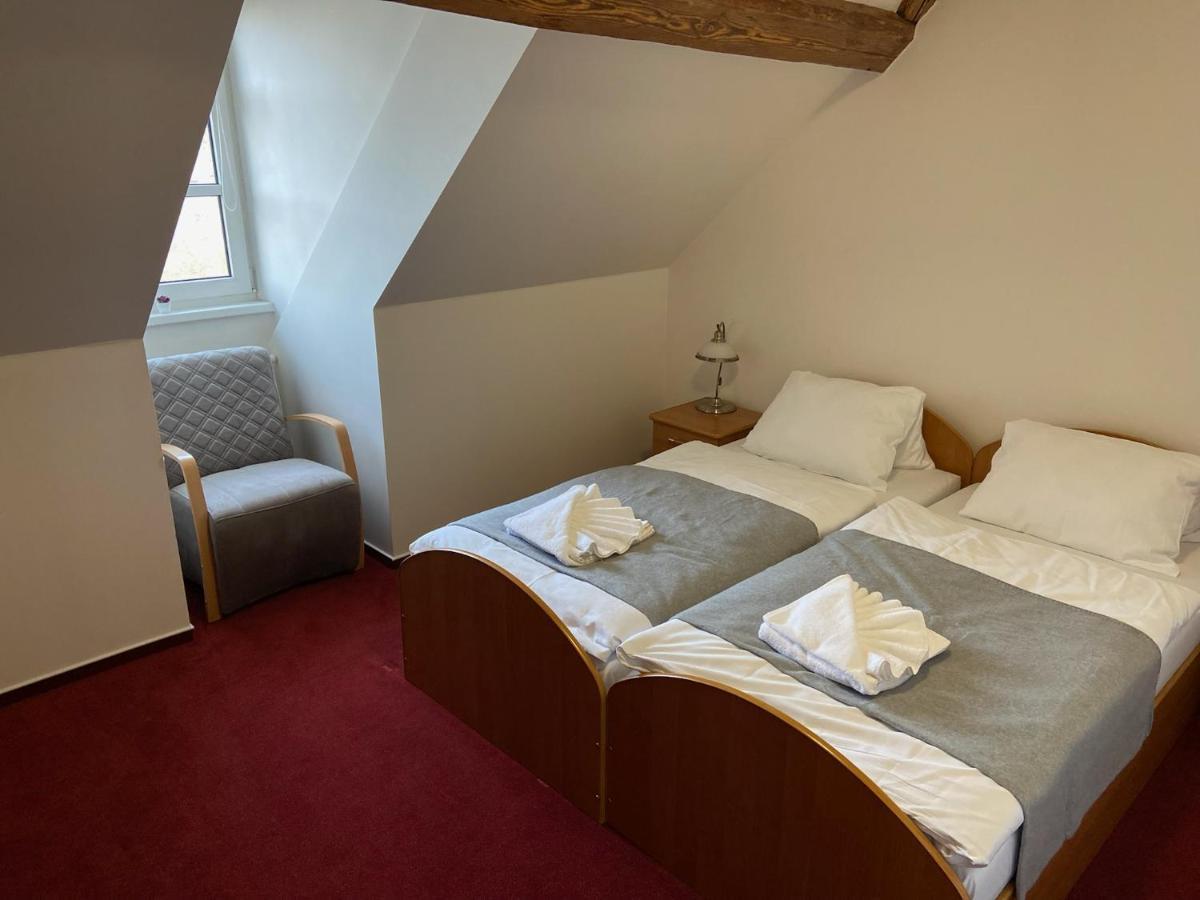 Hotel Zamecek Raspenava מראה חיצוני תמונה