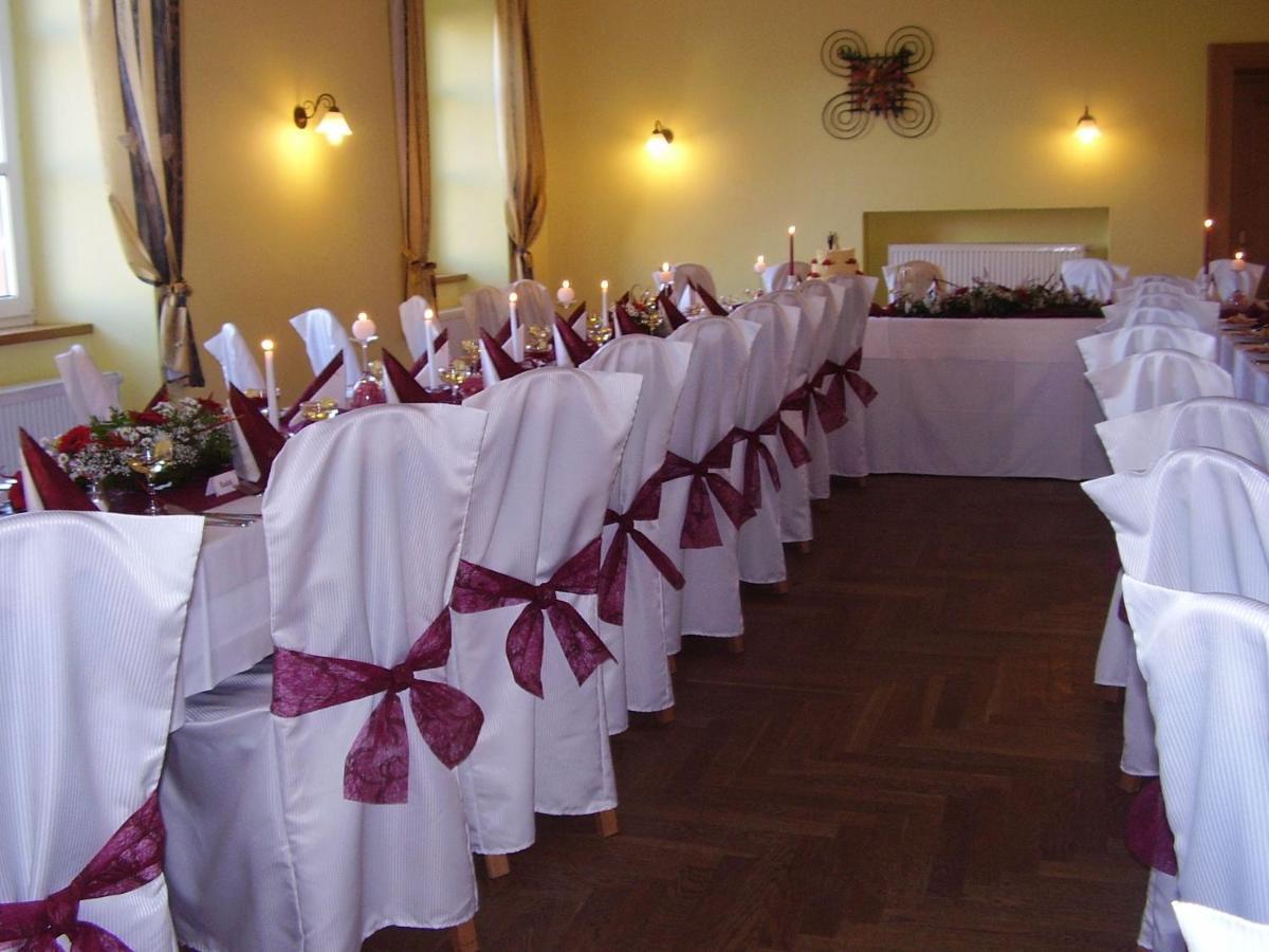 Hotel Zamecek Raspenava מראה חיצוני תמונה